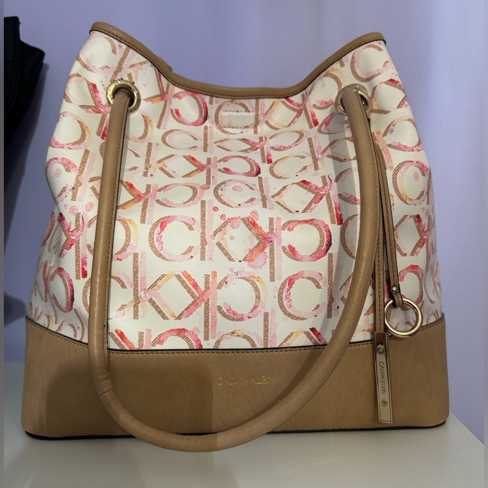 BRAND NEW Calvin Klein shoulder bag and wallet clutch